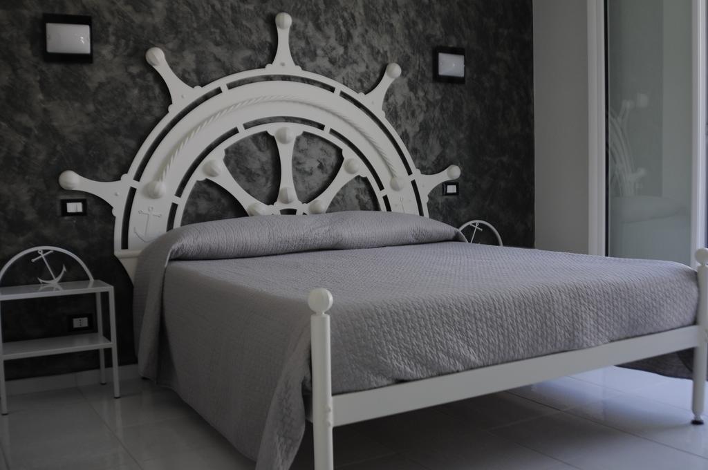 Badinomare Bed & Breakfast Terracina Ngoại thất bức ảnh